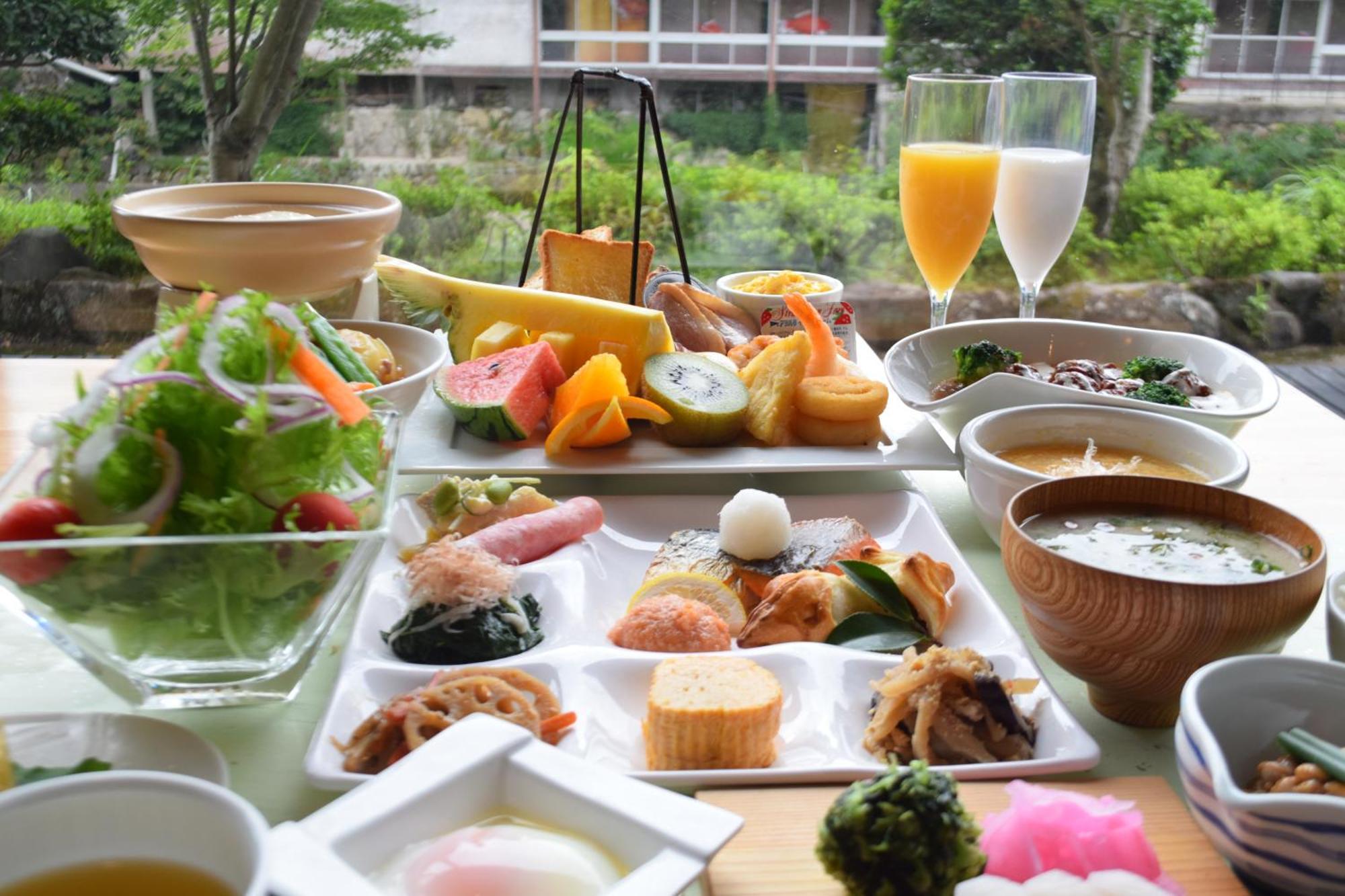 Wataya Besso Hotel Ureshino Buitenkant foto