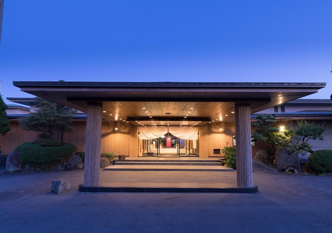 Wataya Besso Hotel Ureshino Buitenkant foto